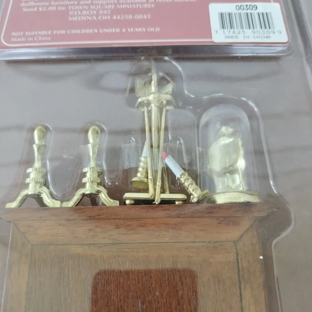 Dollhouse Fireplace Tools Mantle Clock TOWN SQUARE MINIATURES Cherry Wood NOS